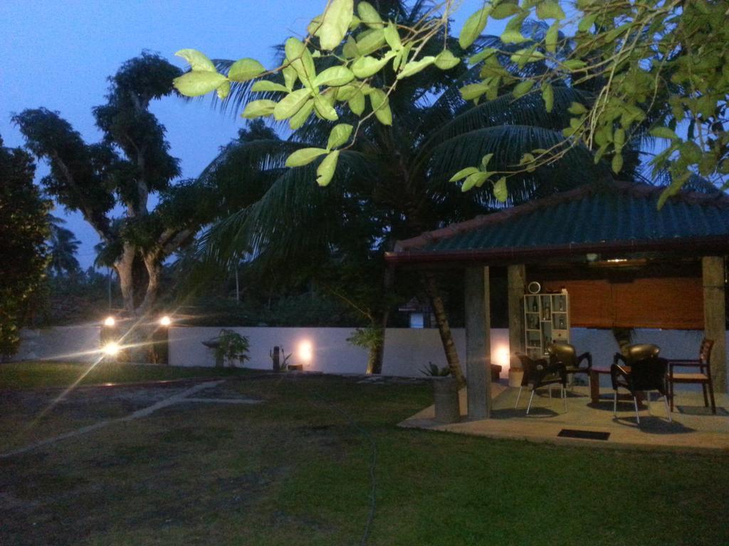 Ahangama Eco Villa Luaran gambar