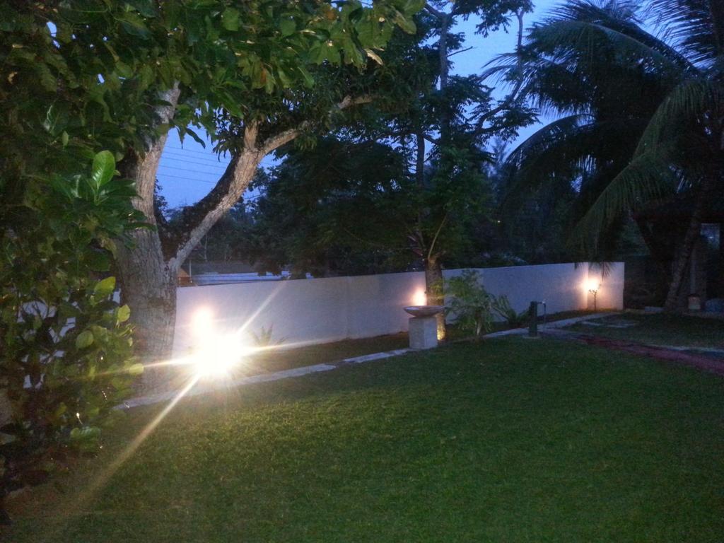 Ahangama Eco Villa Luaran gambar