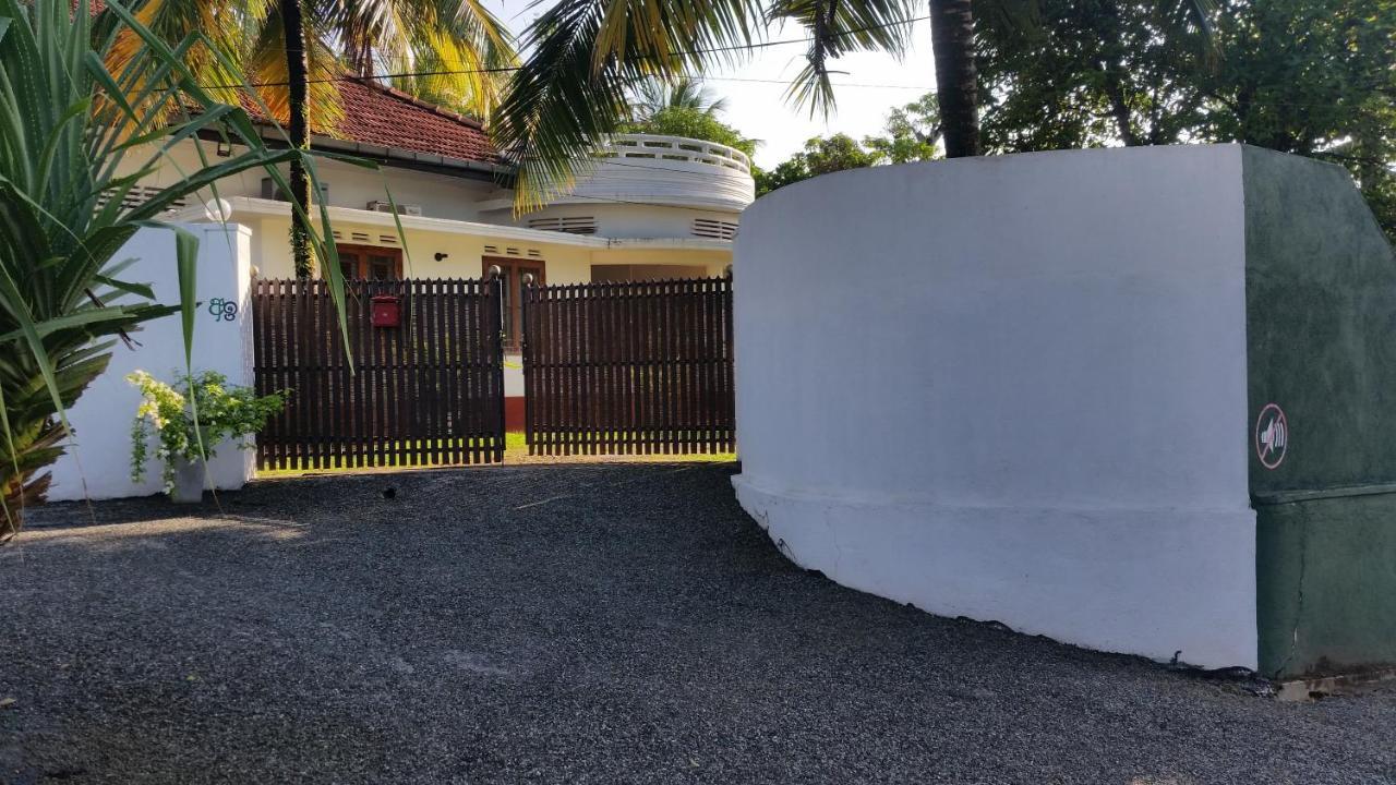 Ahangama Eco Villa Luaran gambar
